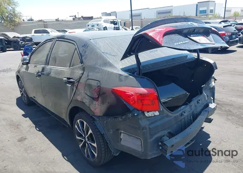 2018 Toyota Corolla Se z USA, uszkodzony, nr VIN 5YFBURHE4JP802320